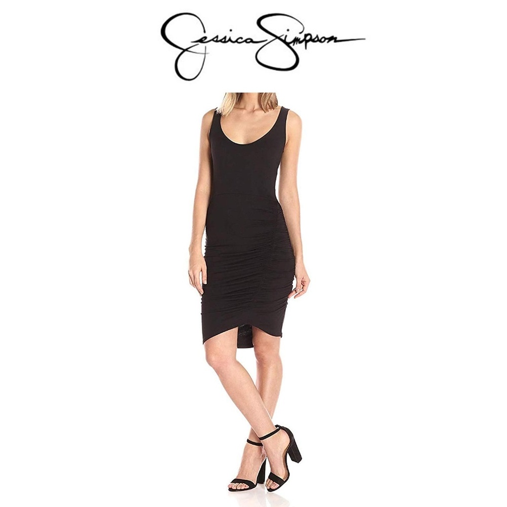 Jessica Simpson Form-Fitting Black Dress